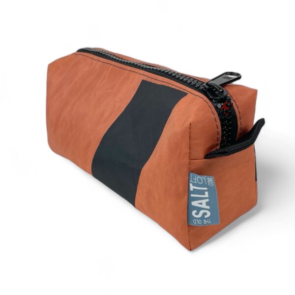 Recycled Sailcloth Wash Bag Thumbnail